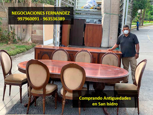 Compradores de muebles usados