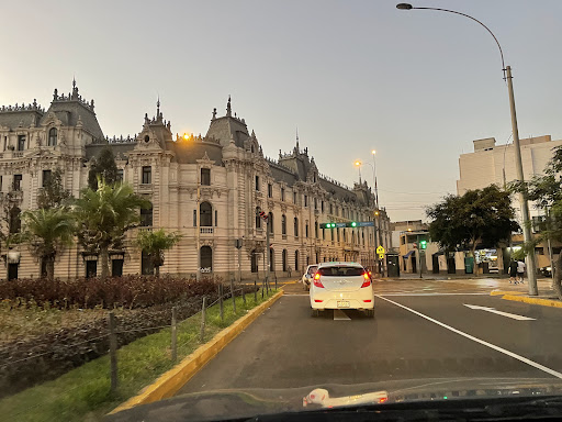 Empresa de seguridad privada en Lima Peruvian VEK Security & Resguardo